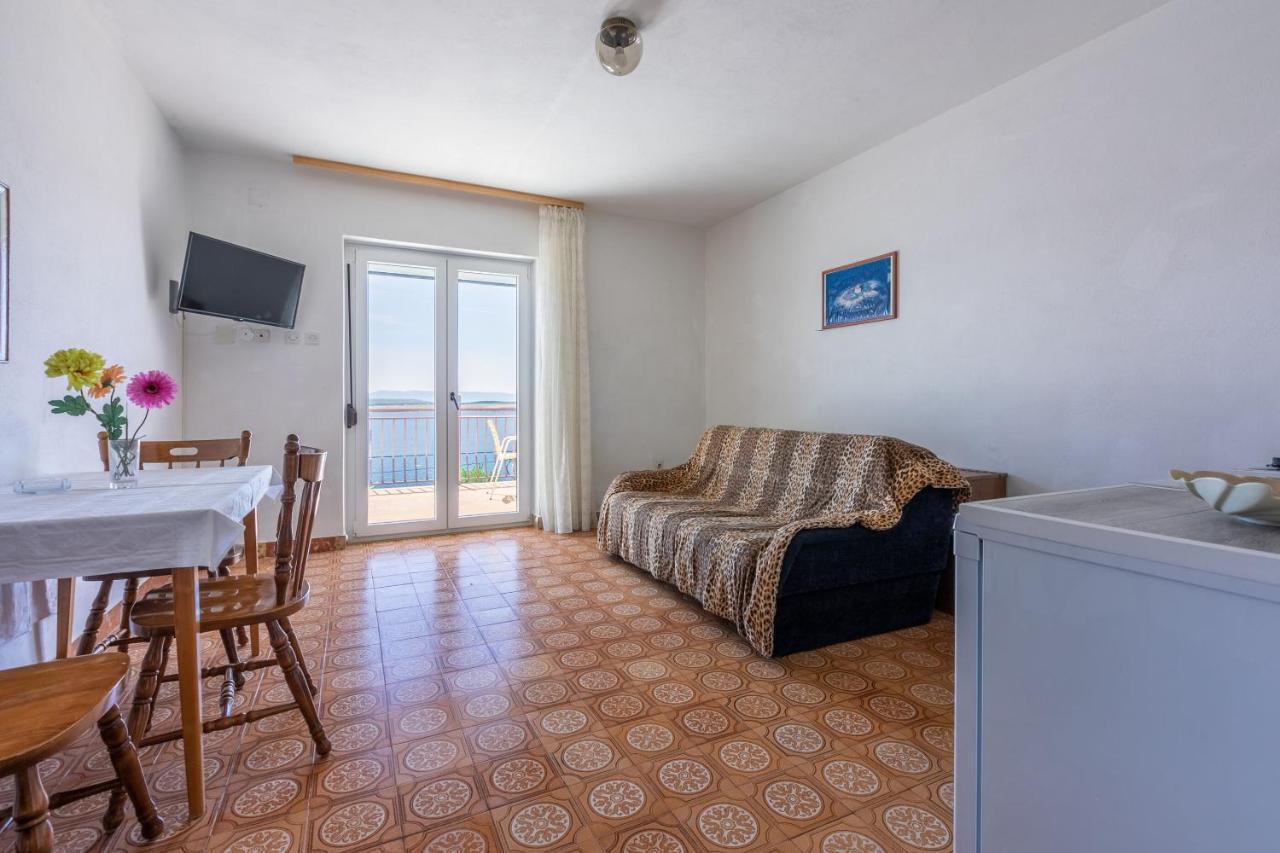 Apartments Rozaria Dramalj Exterior photo